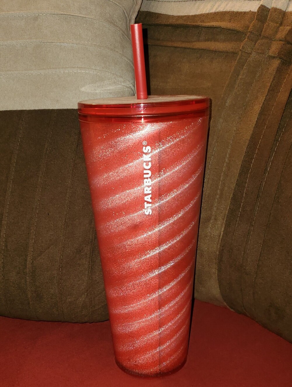 Starbucks holiday 2023 red swirl venti cold cup